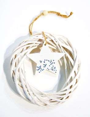 Image de COURONNE ETOILE EN BOIS BLANC 15 CM